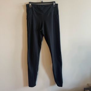 Old Navy Black Leggings // MESH DETAILS & POCKETS